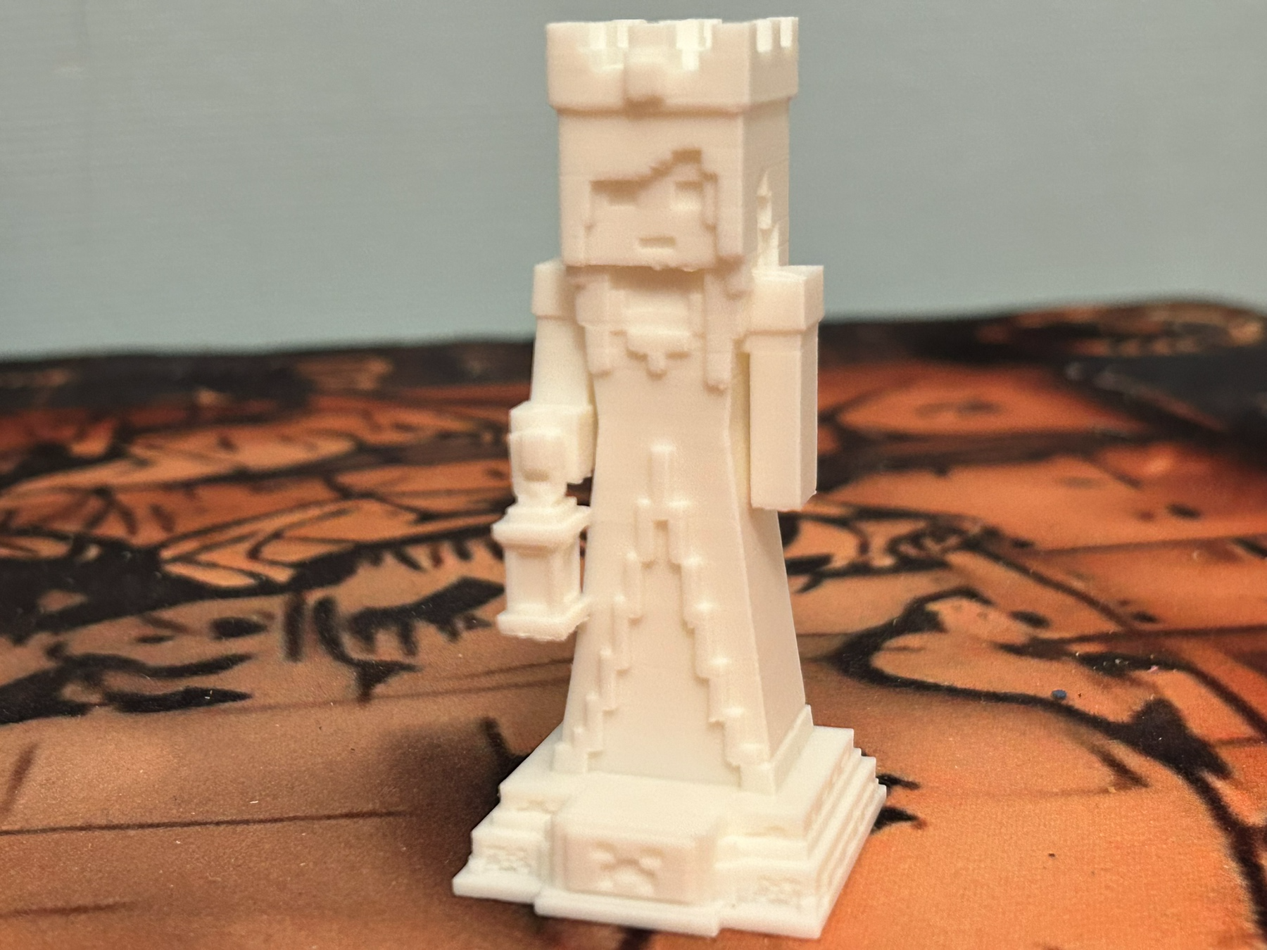 Minecraft Queen Chess Piece - Alex