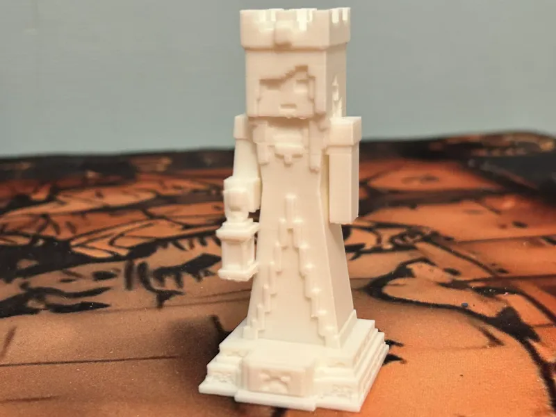 Minecraft Queen Chess Piece - Alex