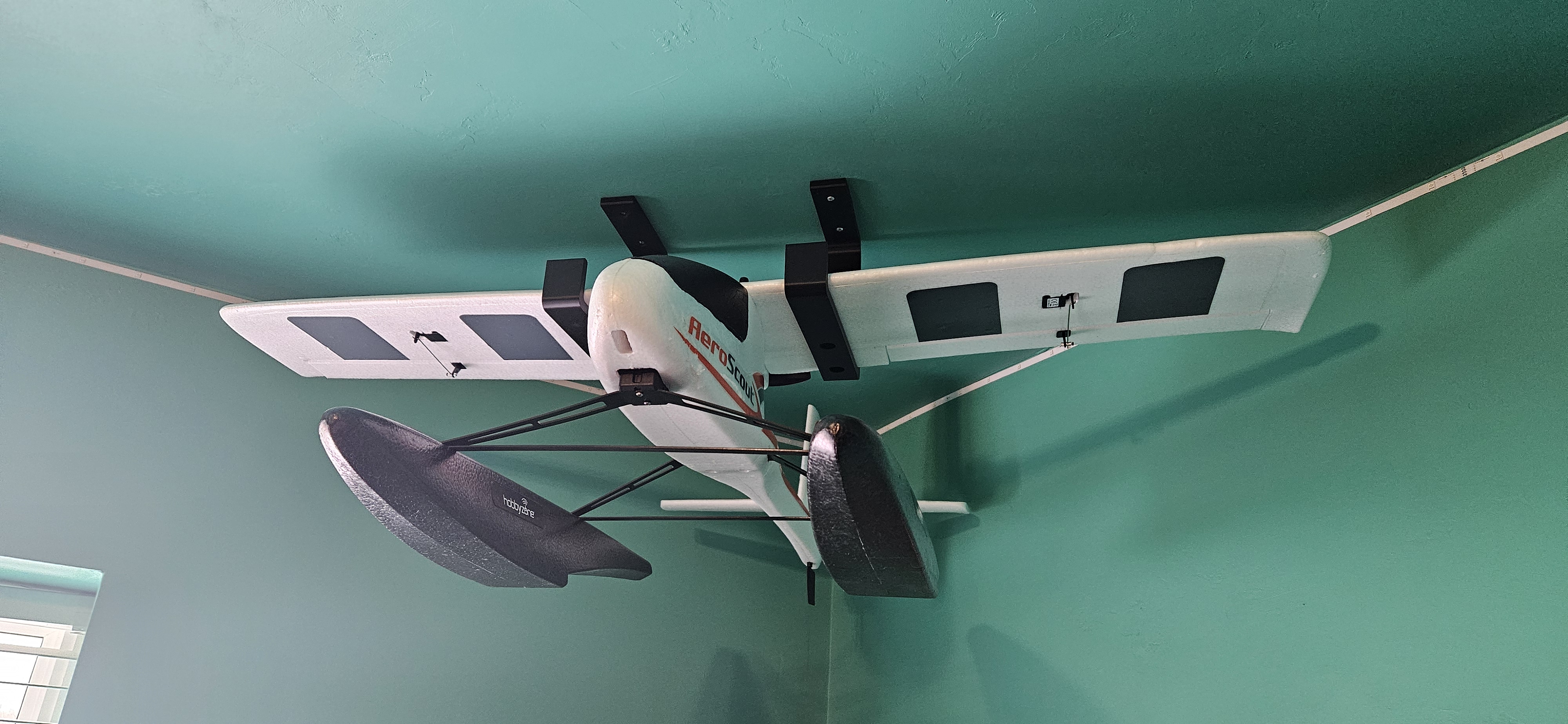 Miniatura 3 do modelo 3D RC Plane Ceiling Hanger Bracket