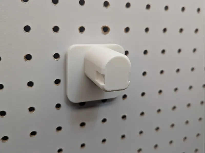 Ryobi Pegboard Mount - Straight On