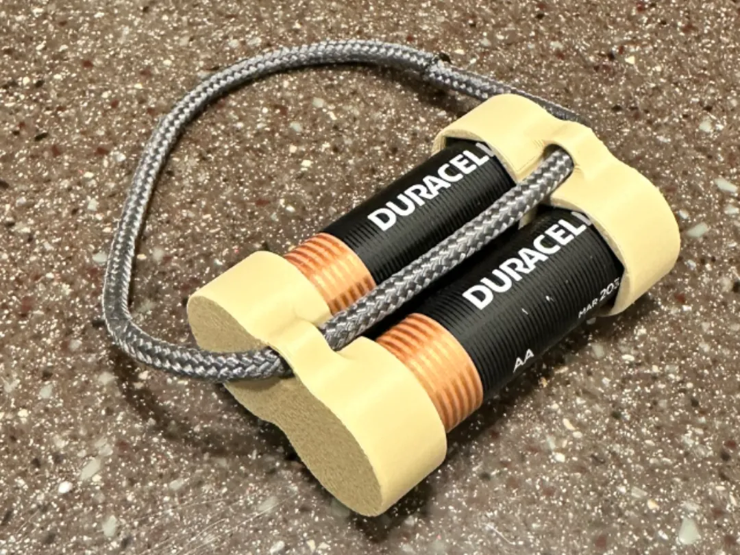 Clip minimaliste pour piles AA