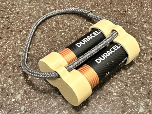 Clip minimaliste pour piles AA