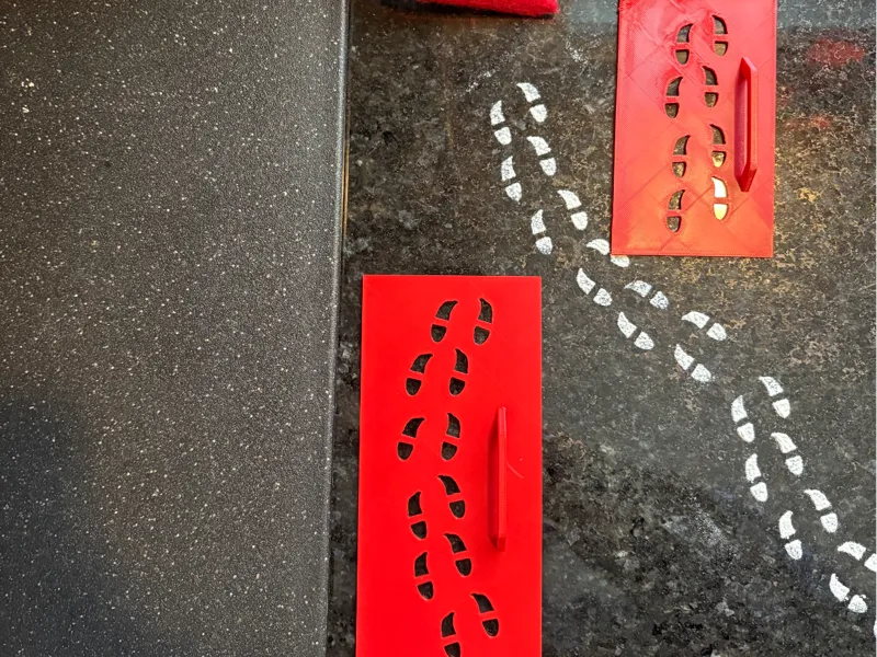 Elf On The Shelf Curved Footprints maker