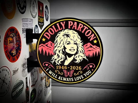 Accesorio de iluminación decorativa: DOLLY PARTON ALWAYS LOVE YOU ~ 2-Sided Round Light — referencia de MakerWorld