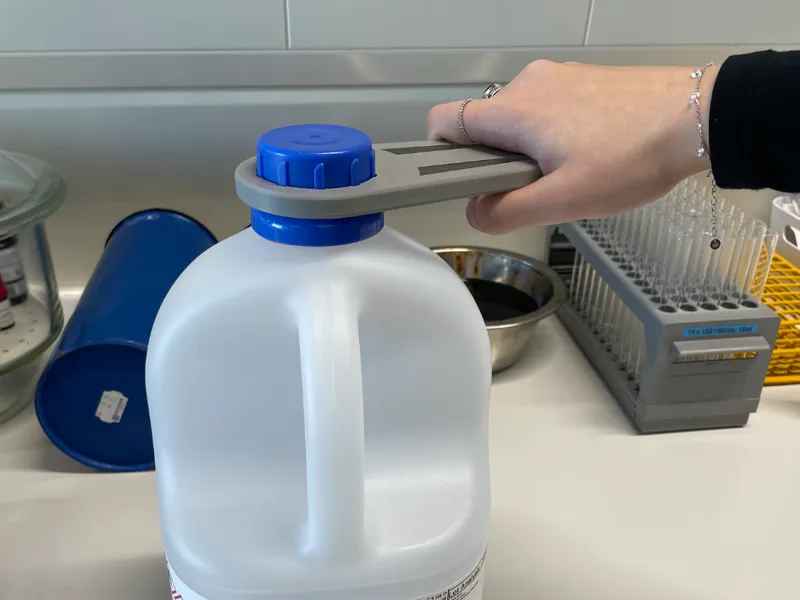 Bottle and canister opener 52mm