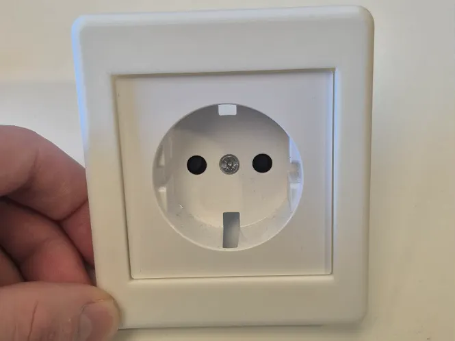 Outlet frame - Schneider Exxact Primo - Small