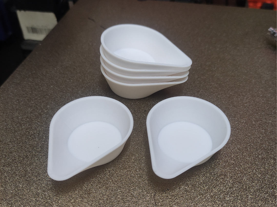 Paint mixing cup