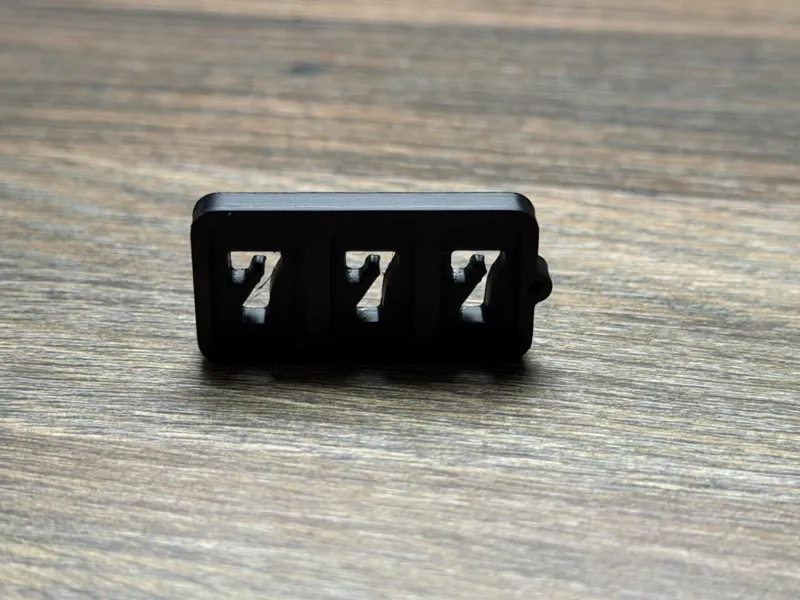 777 casino keychain