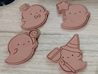 LITTLE GHOST COOKIE CUTTERS