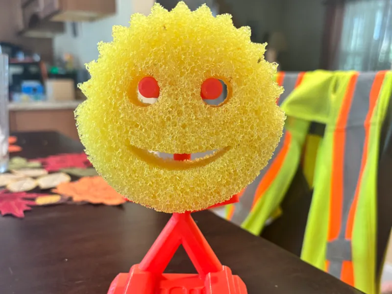 Scrub Daddy Man 2