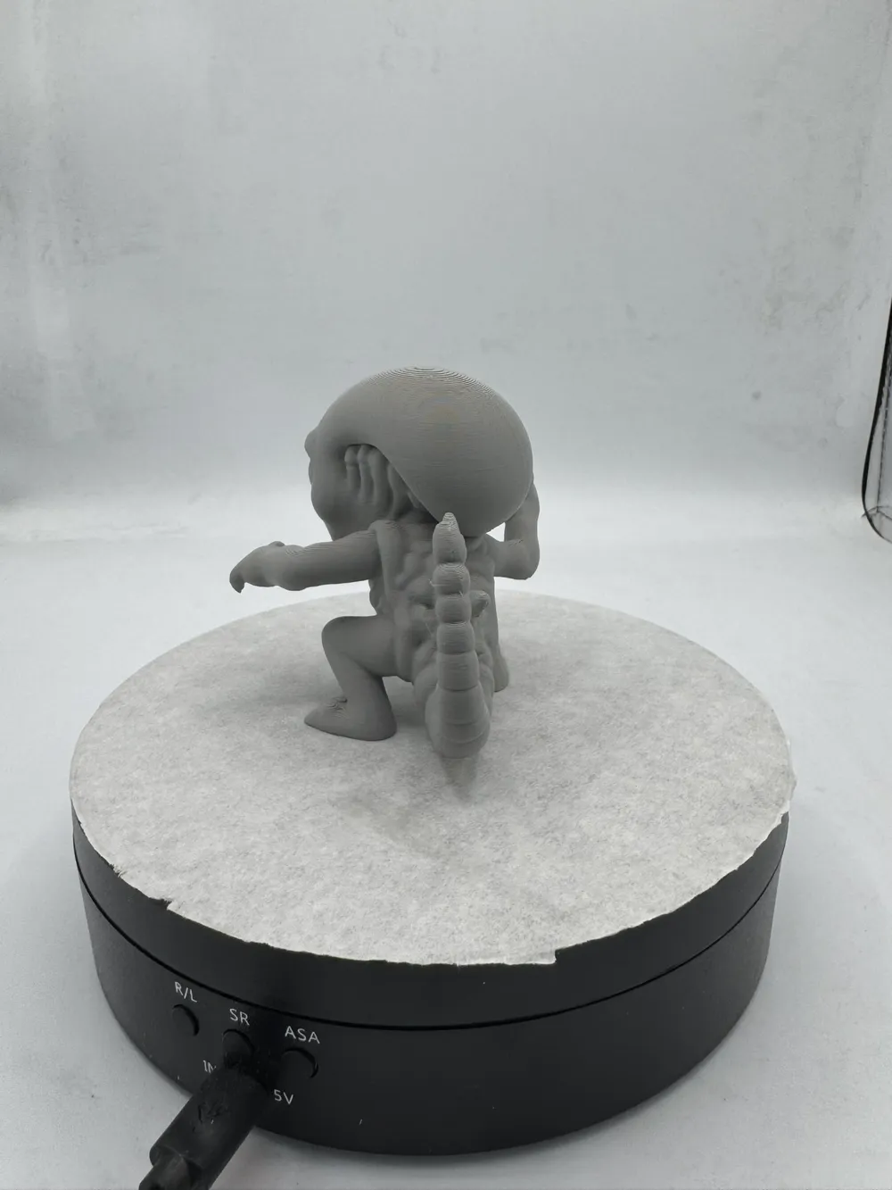 Cute Chibi Xenomorph Alien Monster - Free 3D Print Model - MakerWorld