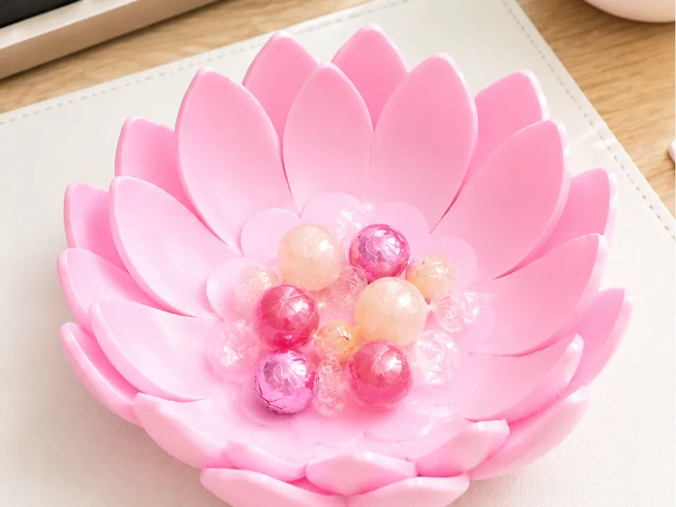 Caja o estuche: Lotus Candy Dish – 3D Printed Flower Bowl. Referencia del modelo original.