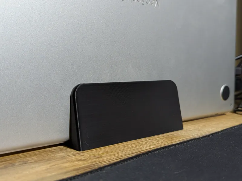M4 MacBook Pro 16" Stand