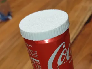 Sleek Can Cap for Cola and other Softdrinks