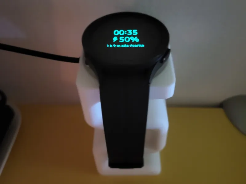 Stylish charging stand for Galaxy Watch 5 Pro