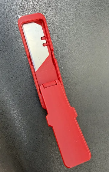 Letrero o emblema decorativo: Prototype Gravity Utility Blade - Print In Place — vista de referencia 4