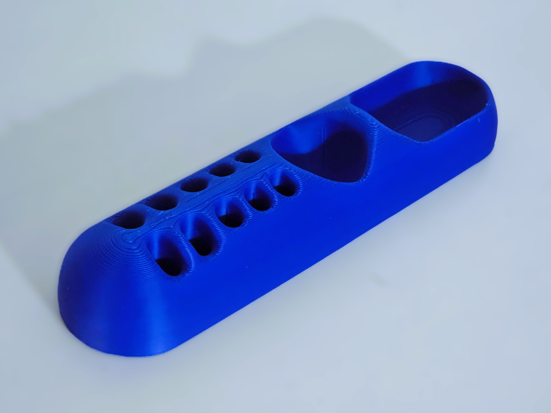 Desktop organizer: Joe Colombo's Bob vaguely insp.