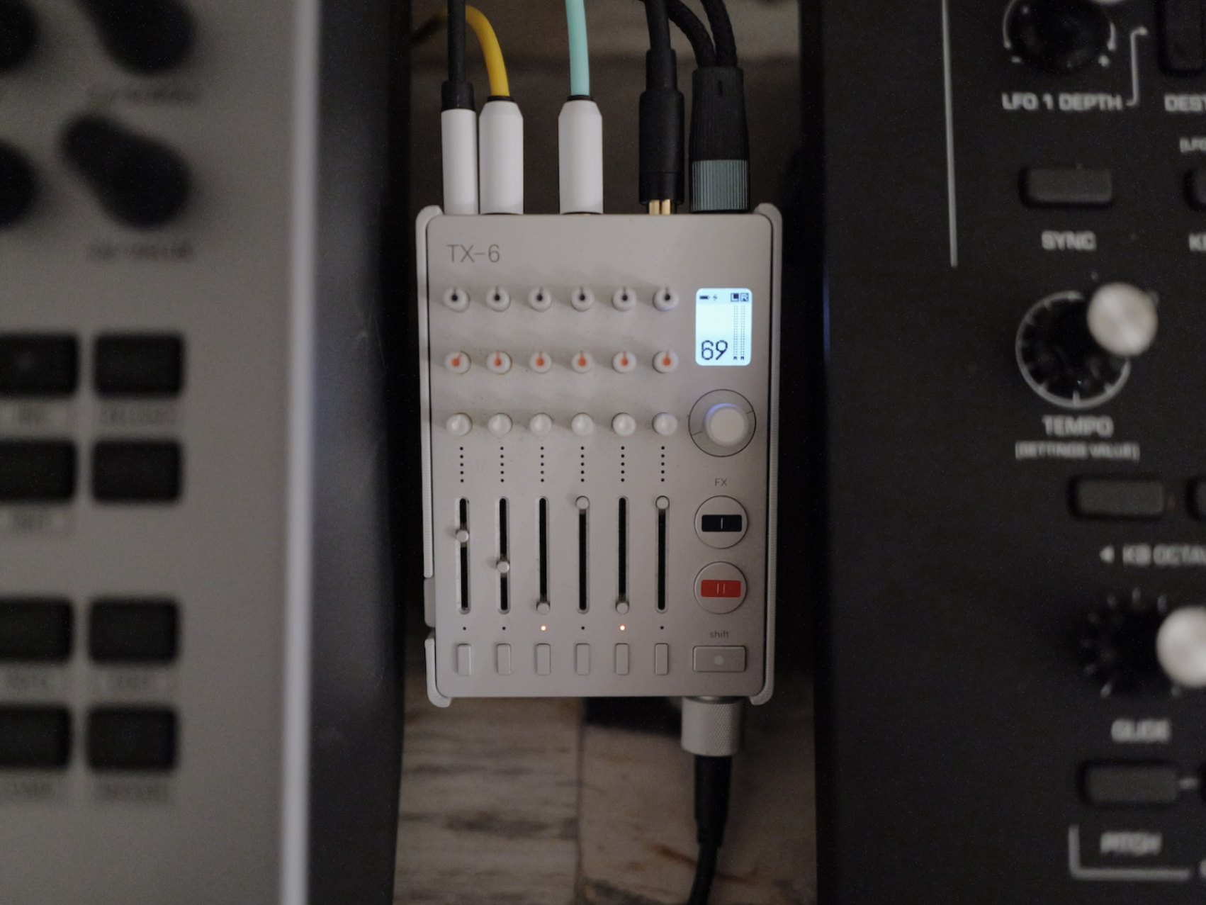 Teenage Engineering TX-6 Stand