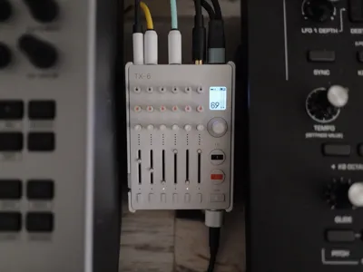 Teenage Engineering TX-6 Stand