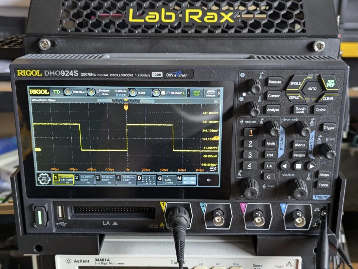 Lab Rax mount for Rigol DHO924 oscilloscope - Free 3D Print Model ...