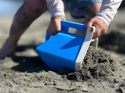 Heavy Duty Beach Shovel (No Supports!)