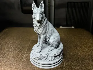 German Shepherd Statue – Realistic Dog Sculpture 