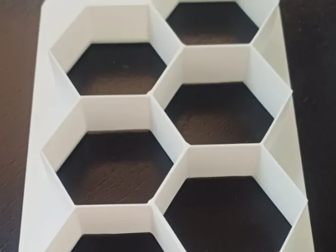 Emporte-pièce hexagonal