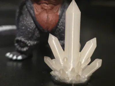 Crystal pillar for dioramas