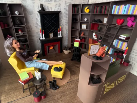 Modelo para impresión 3D: Liebevolle Miniatur Bibliothek Puppenhaus — referencia de MakerWorld