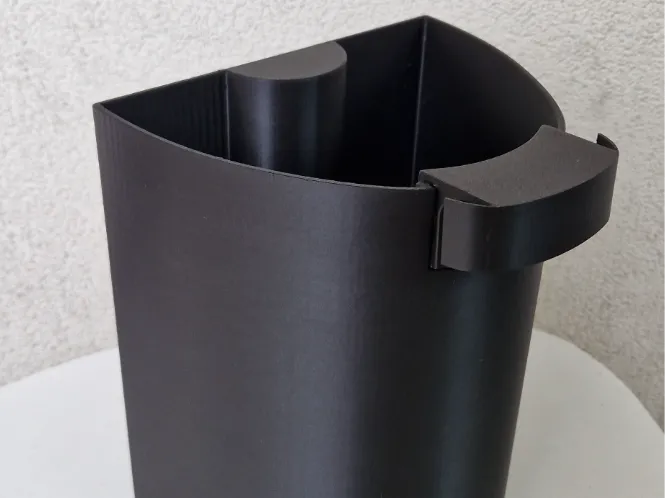Waste sorting bin insert