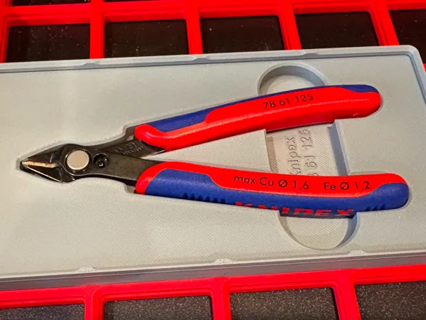 https://makerworld.bblmw.com/makerworld/model/USa473e6104980ca/design/2025-09-23_71b57bf7dccf.png