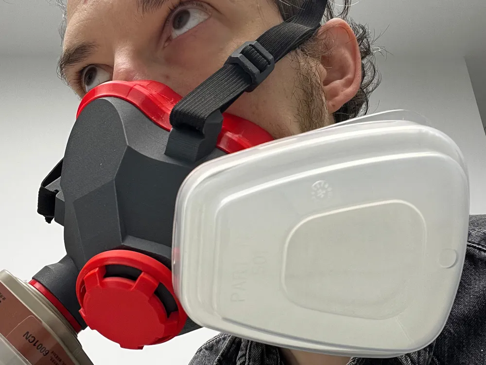 Fully Functional Gas Mask by One Maker Show MakerWorld: Download Free ...