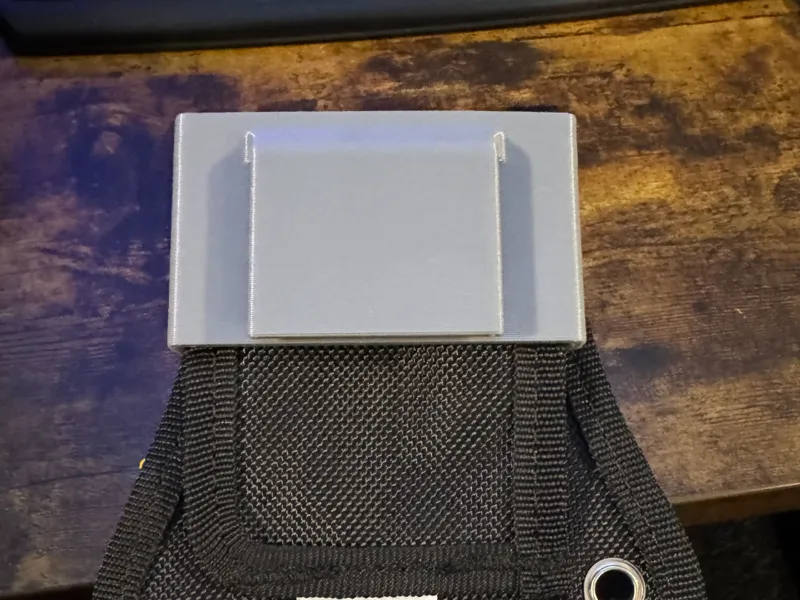 Quick removal Klein Tradesman Pro Pouch Adapter