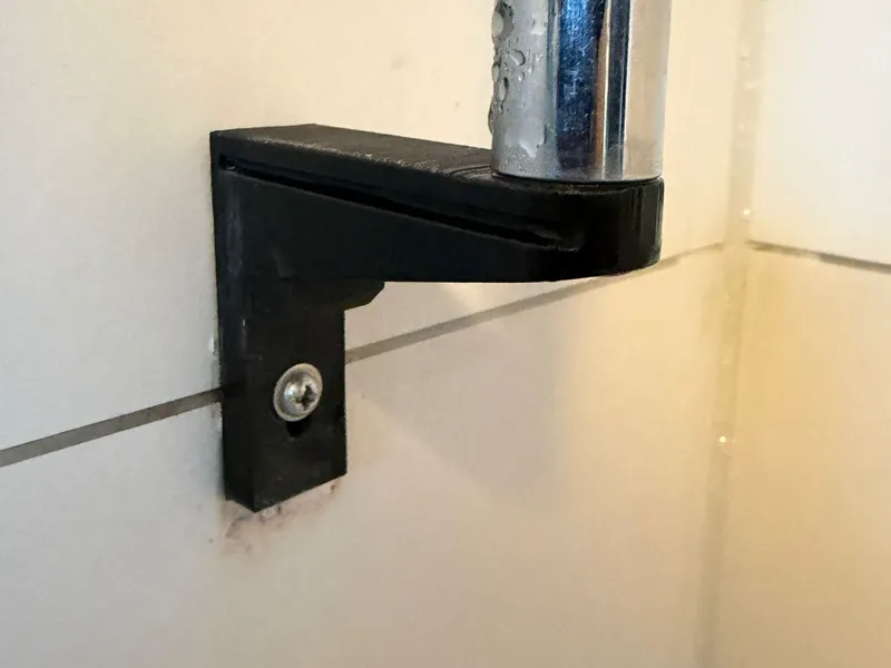TAKE - Halterung Duschstange
