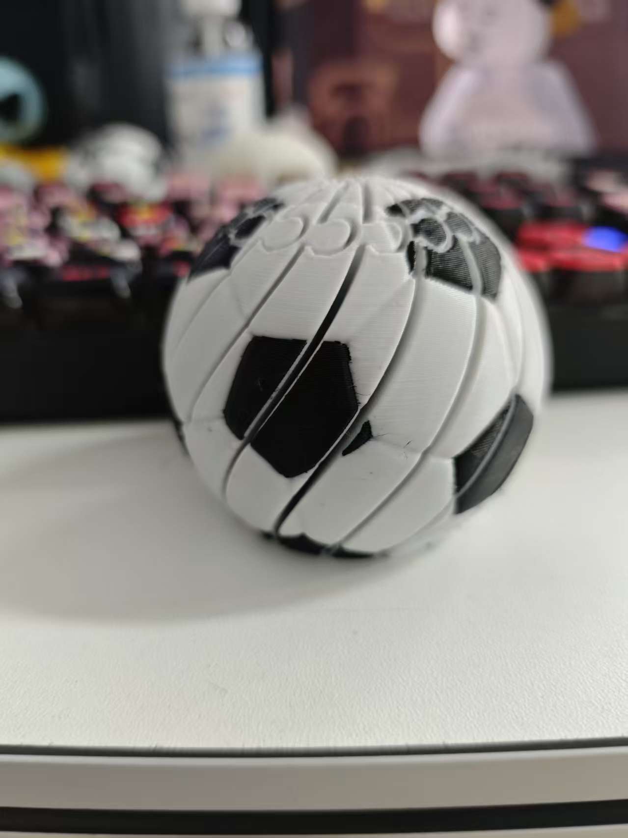 Miniatura 1 do modelo 3D 可以活动的解压史莱姆球-足球