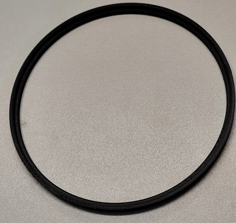 Ring für Glasmontage an Dynamit Uhr