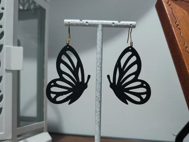 Aretes Simetría Alada