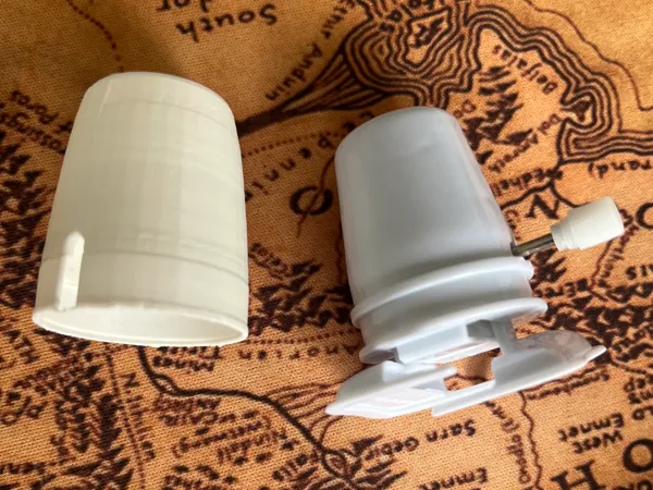 Base pour mécanismes de marche à remontage (Wind-Up)