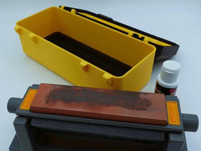 Smith's Tri-Hone Storage Box