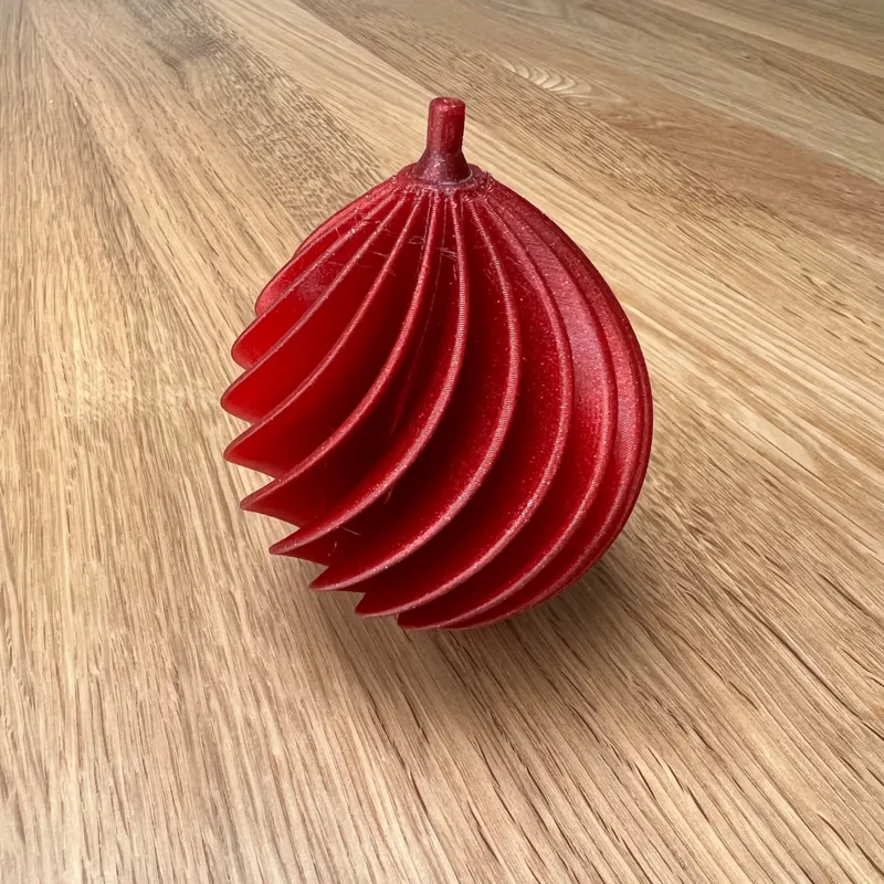 Christmas ball hanger at 130%