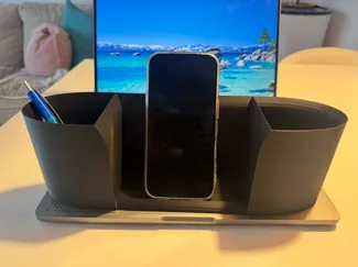 Customizable pen holder with phone stand