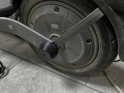 Xiaomi Scooter 6 Lite — Folding Hinge Bolt Cap