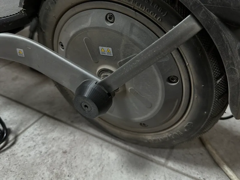 Xiaomi Scooter 6 Lite — Folding Hinge Bolt Cap