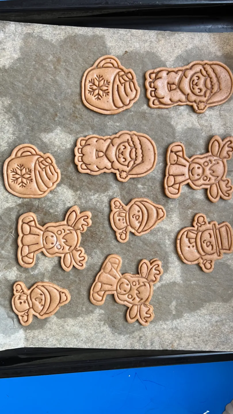 Winter cookie cutters view 4