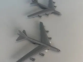 1:400 scale B-52 Stratofortress