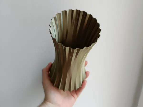 https://makerworld.bblmw.com/makerworld/model/USa4be41005e73a4/design/2025-08-10_8f51e5ca9bdfb8.jpg