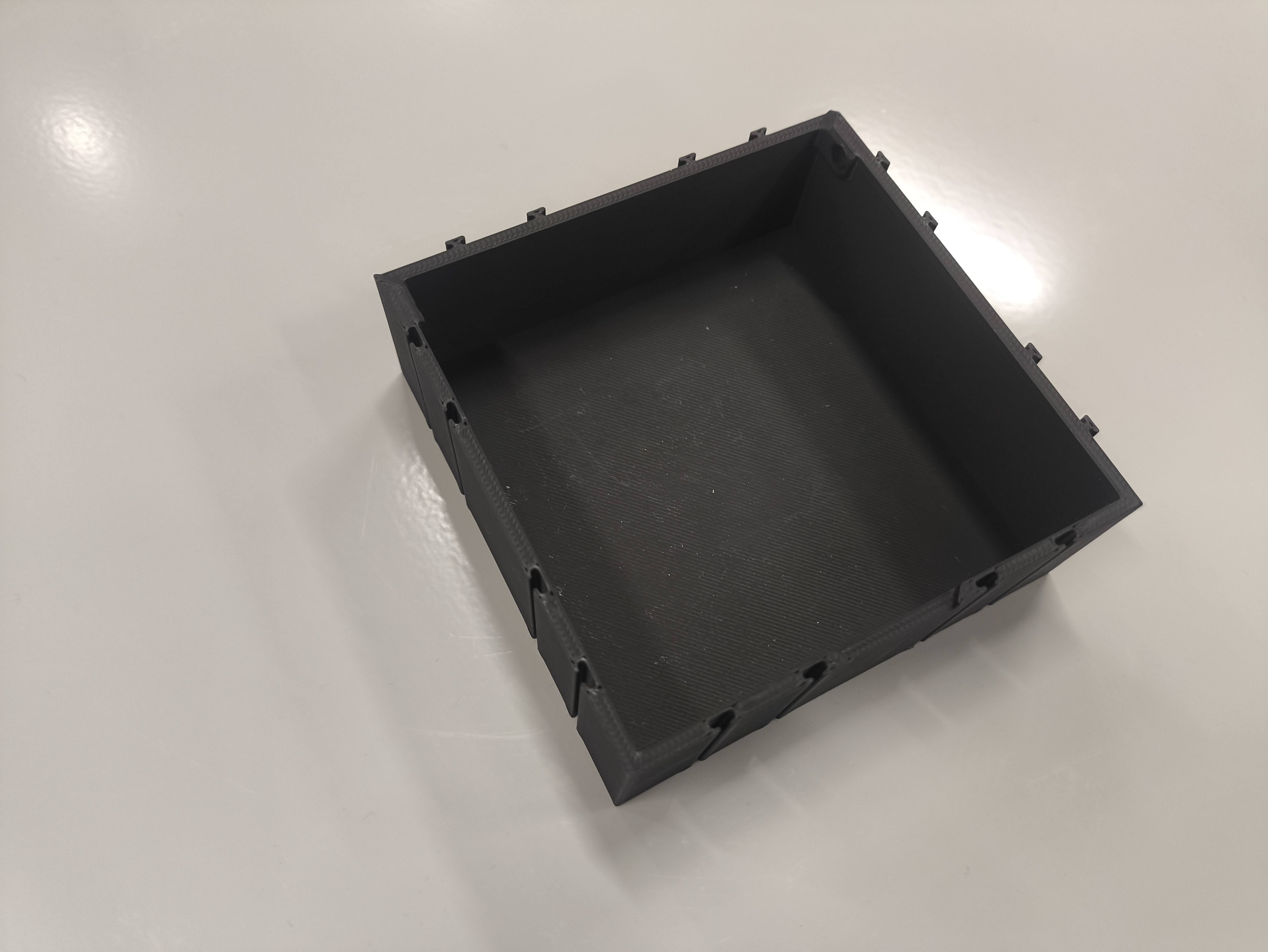 Miniatura 2 do modelo 3D SnapStack T-Lock 100x100 Modular Storage box