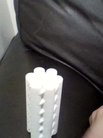 Objeto manipulable: impossible pass though fidget — vista de referencia 2