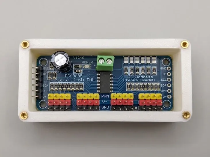 PCA9685 Case