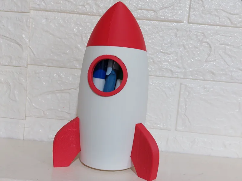 Rocket shaped pencil pen holder